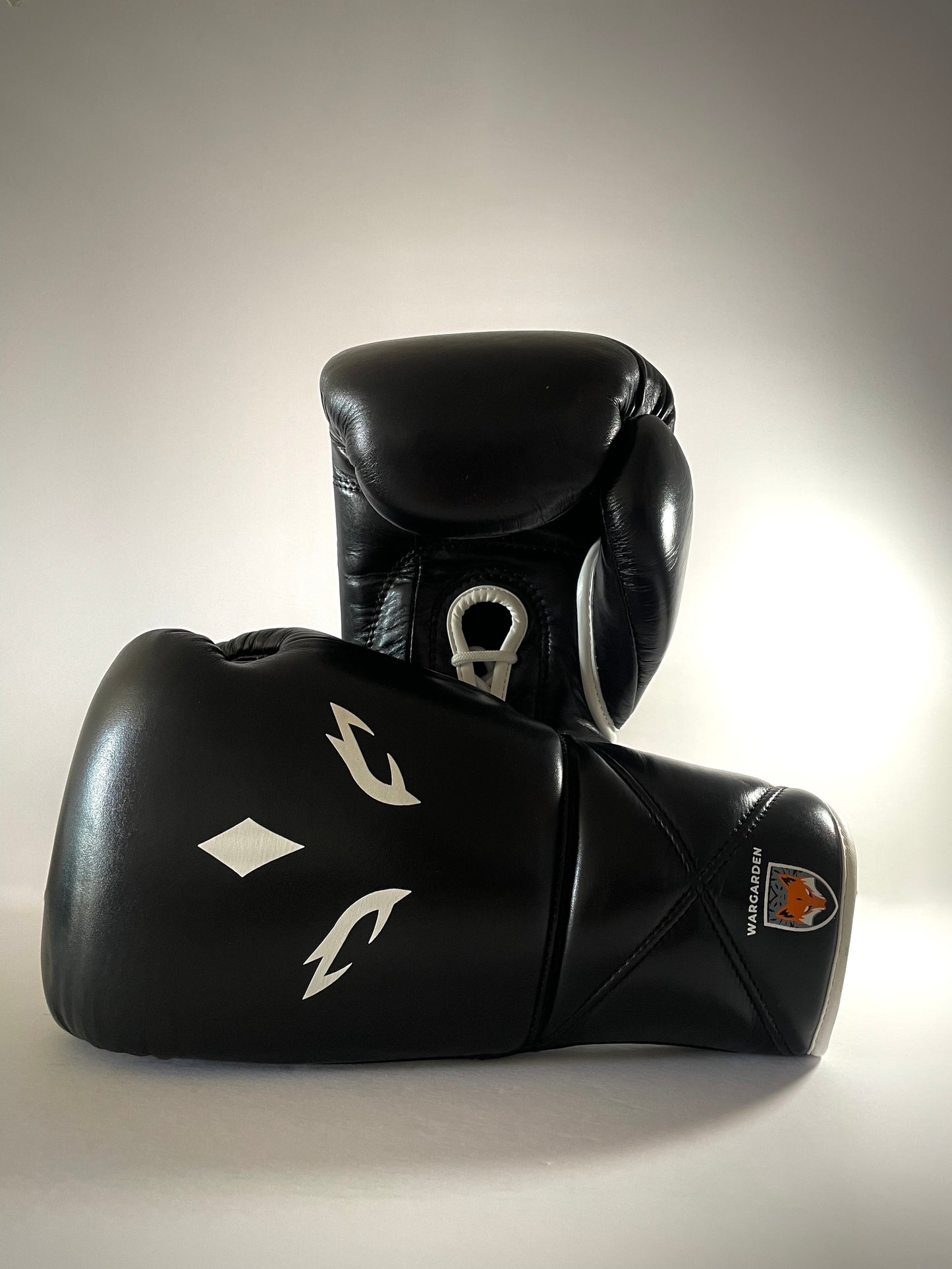 'PR3DATOR' Professional Sparring Glove™