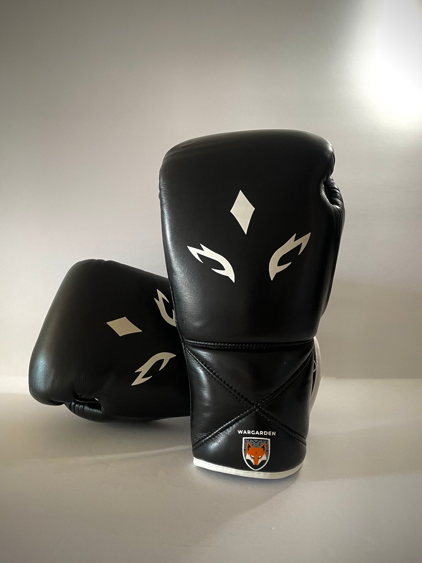 'PR3DATOR' Professional Sparring Glove™